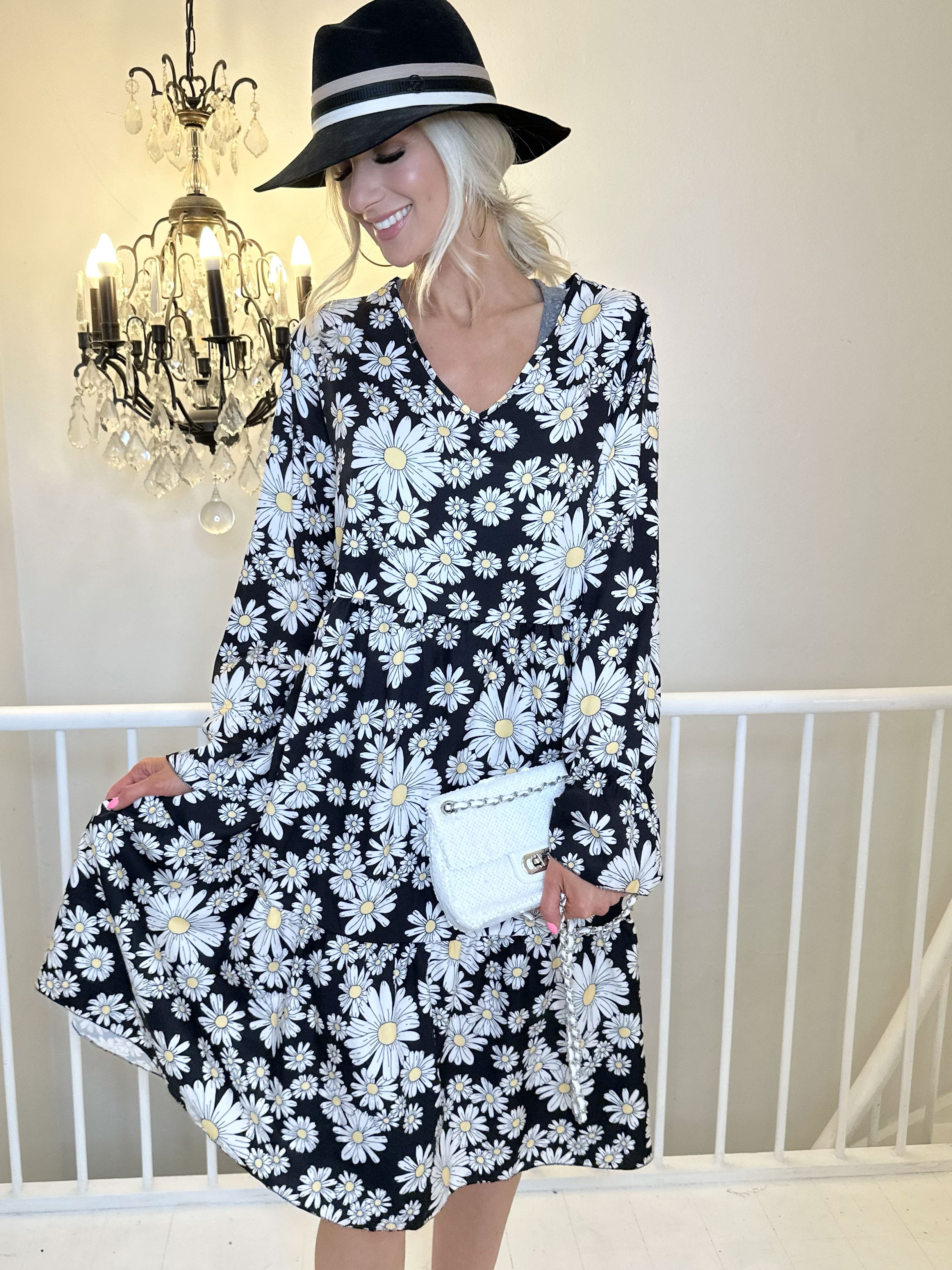 Marguerit - Sød kjole med flot margueritprint